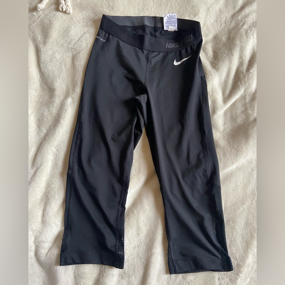 Nike pro leggings -cropped length